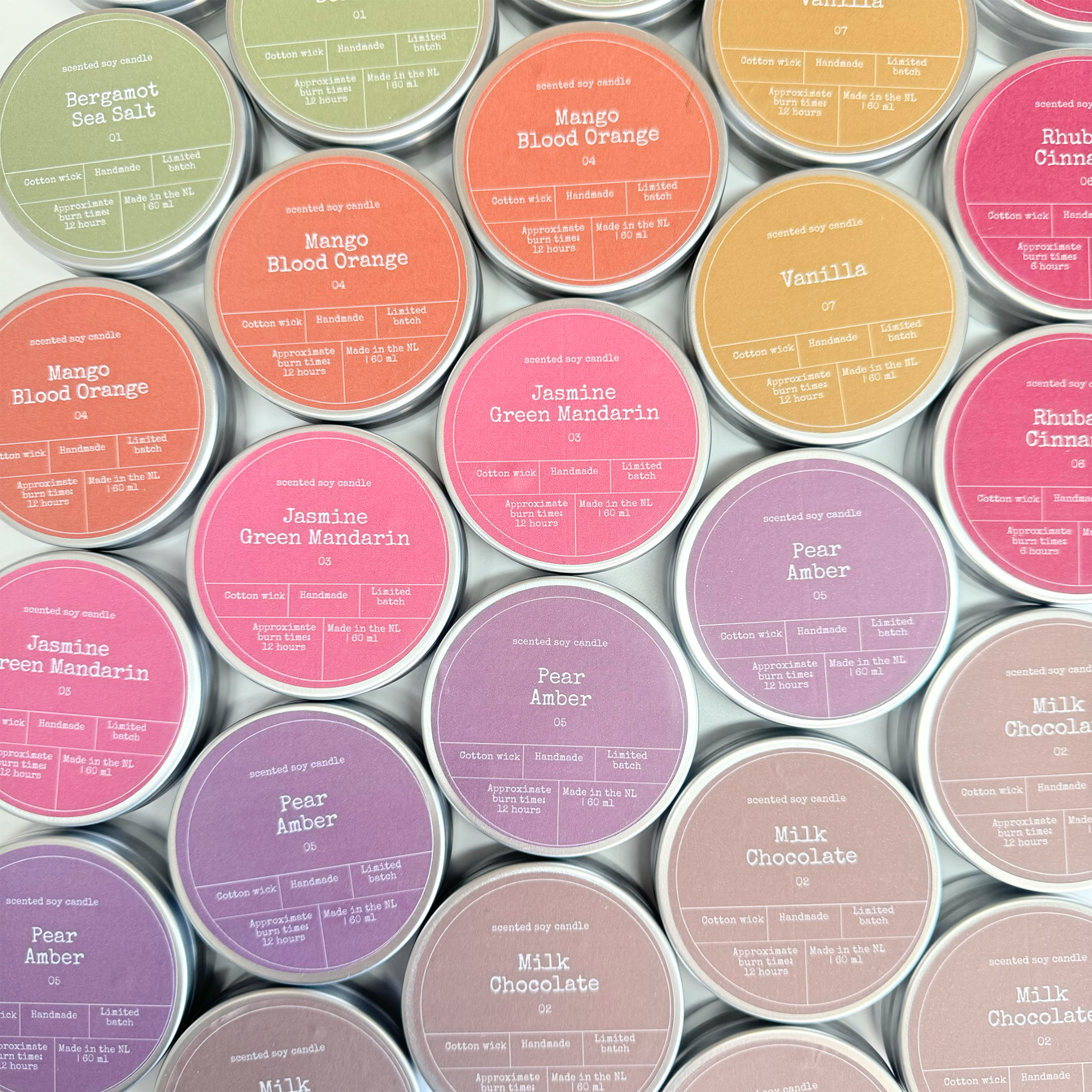 SOY WAX SCENTED CANDLE | RHUBARB & CINNAMON
