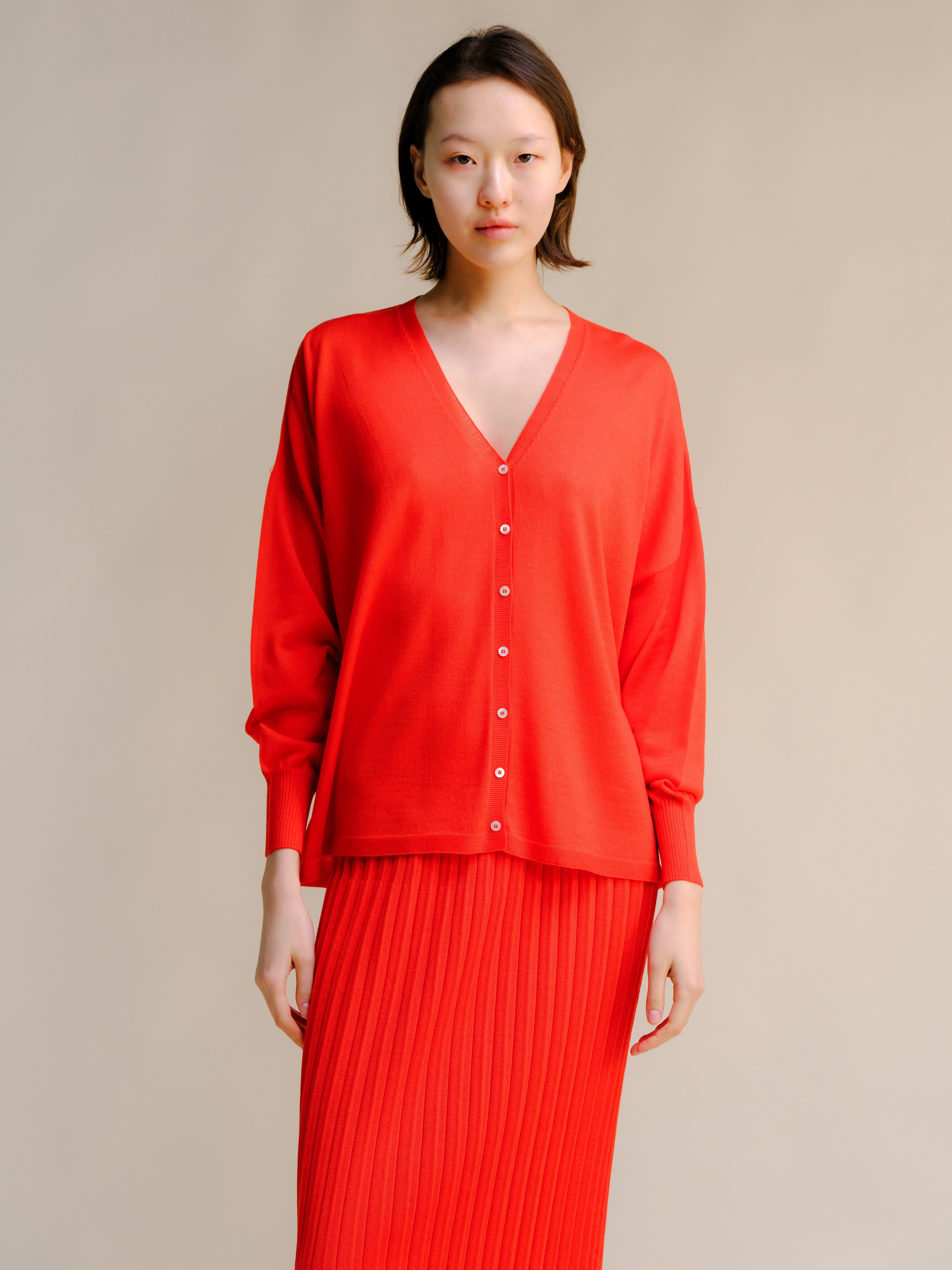 Extra Fine Merino Wool Oversized V-Neck Cardigan (3D-Knit)-6