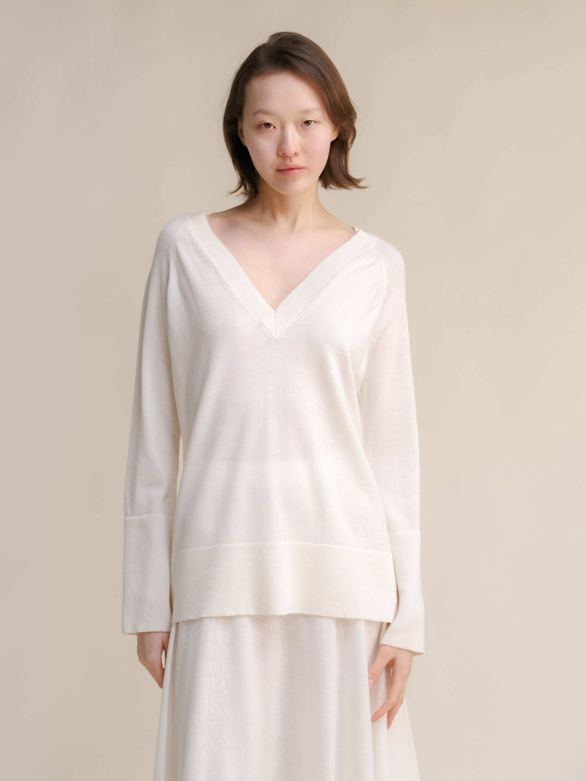 Extra Fine Merino V Neck Maxi Sweater-15