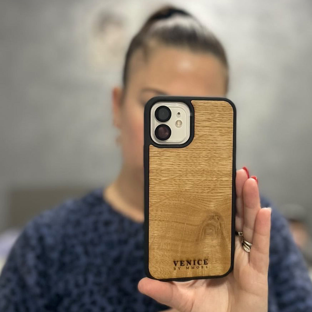The Venice phone case - Minimalist lettering
